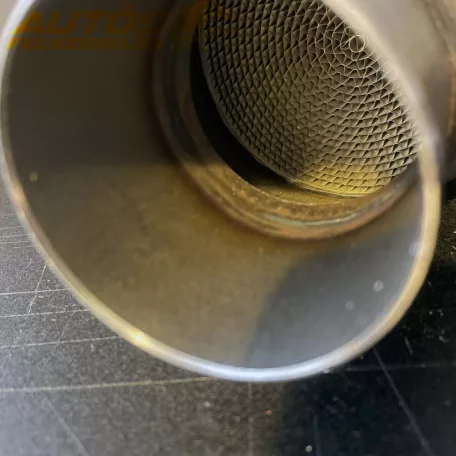 EURO 6 Versenykatalizátor Ø60 mm – Fémbetétes, 200 CPSI, 3000 cm3-ig