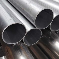 Kipufogócsövek és flexibilis csövek